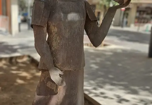 Encarna Viñas Sculpture in Palma