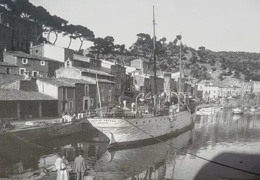 Villa de Sóller in the Old Harbour