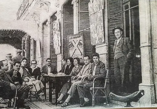 Outdoor Café Scene in Old Palma
