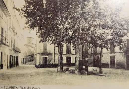 2 - FÉLANITX. Plaza del Arrabal
