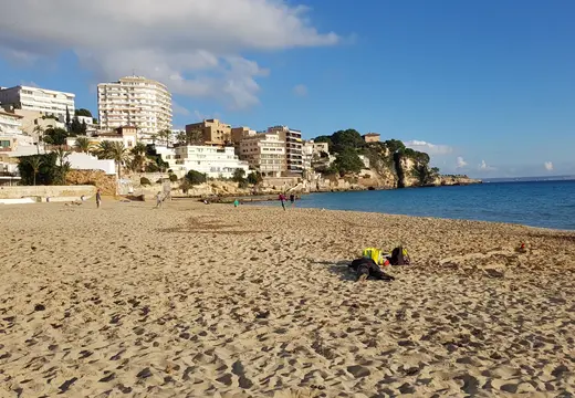Cala Major Beach an einem ruhigen Nachmittag