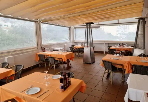 Terraza cubierta de restaurante en Calvià