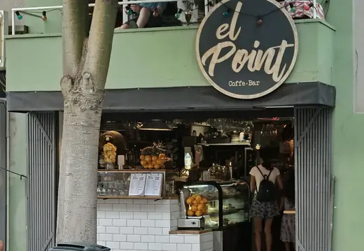 El Point Café auf Joan Miró