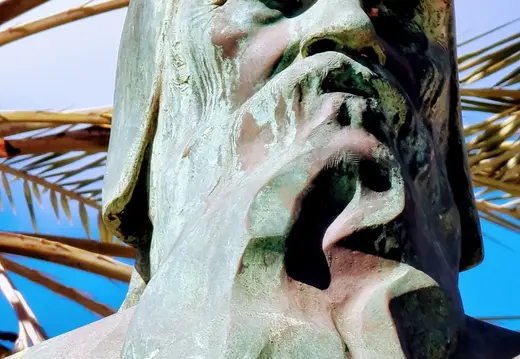 Statua di Ramon Llull sul Passeig Sagrera
