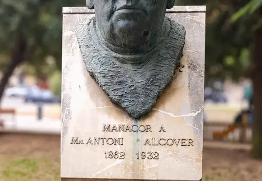 Busto di Antoni Maria Alcover a Manacor
